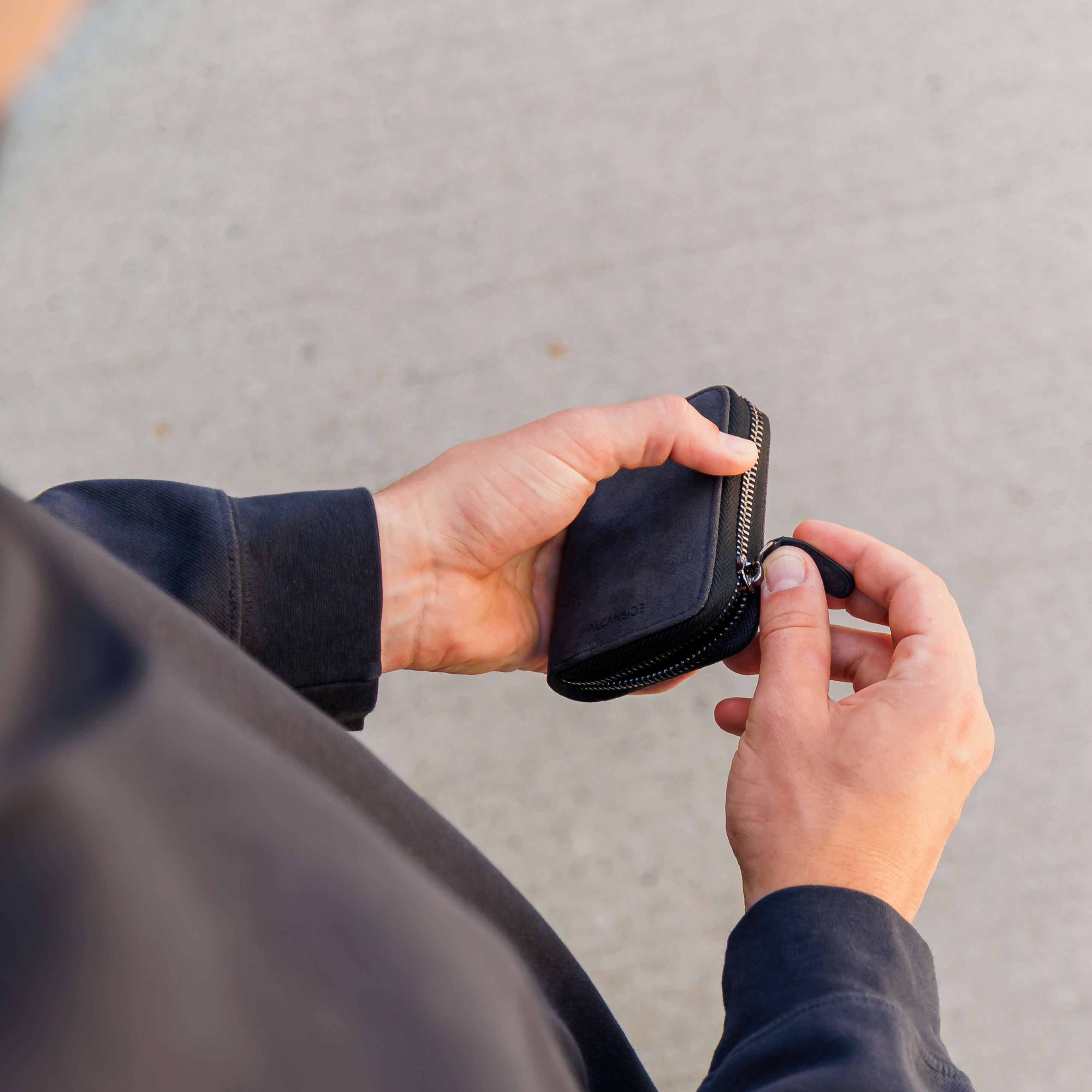 Credit Card - Alcantara Zipper Wallet - Space Grey