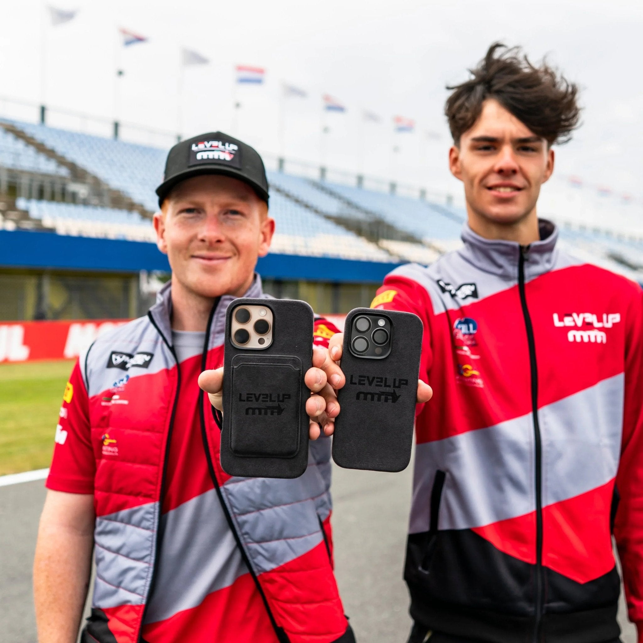 iPhone Alcantara Case - LEVEL UP MTA - Space Grey - Alcanside