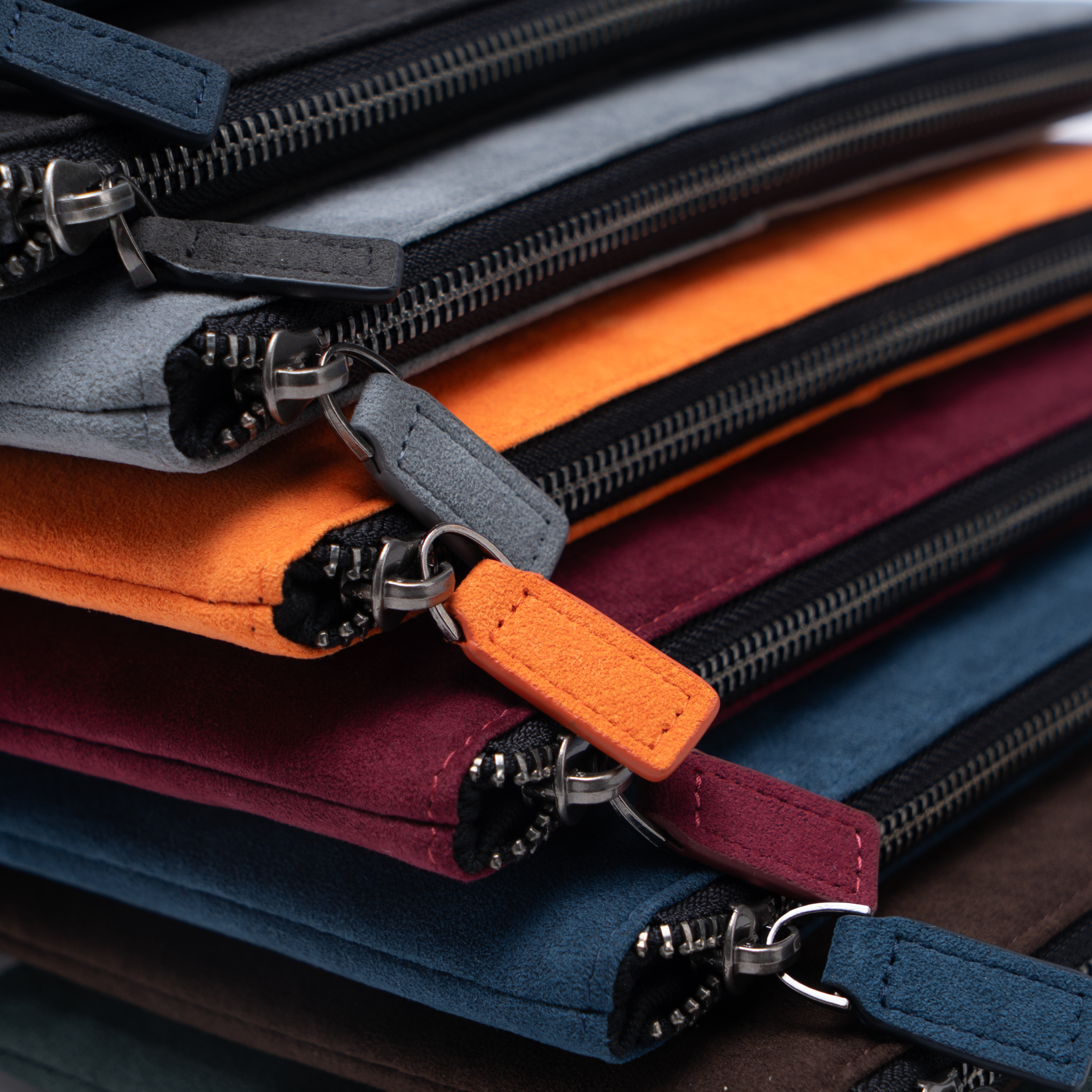 Alcantara Pouch - Midnight Green