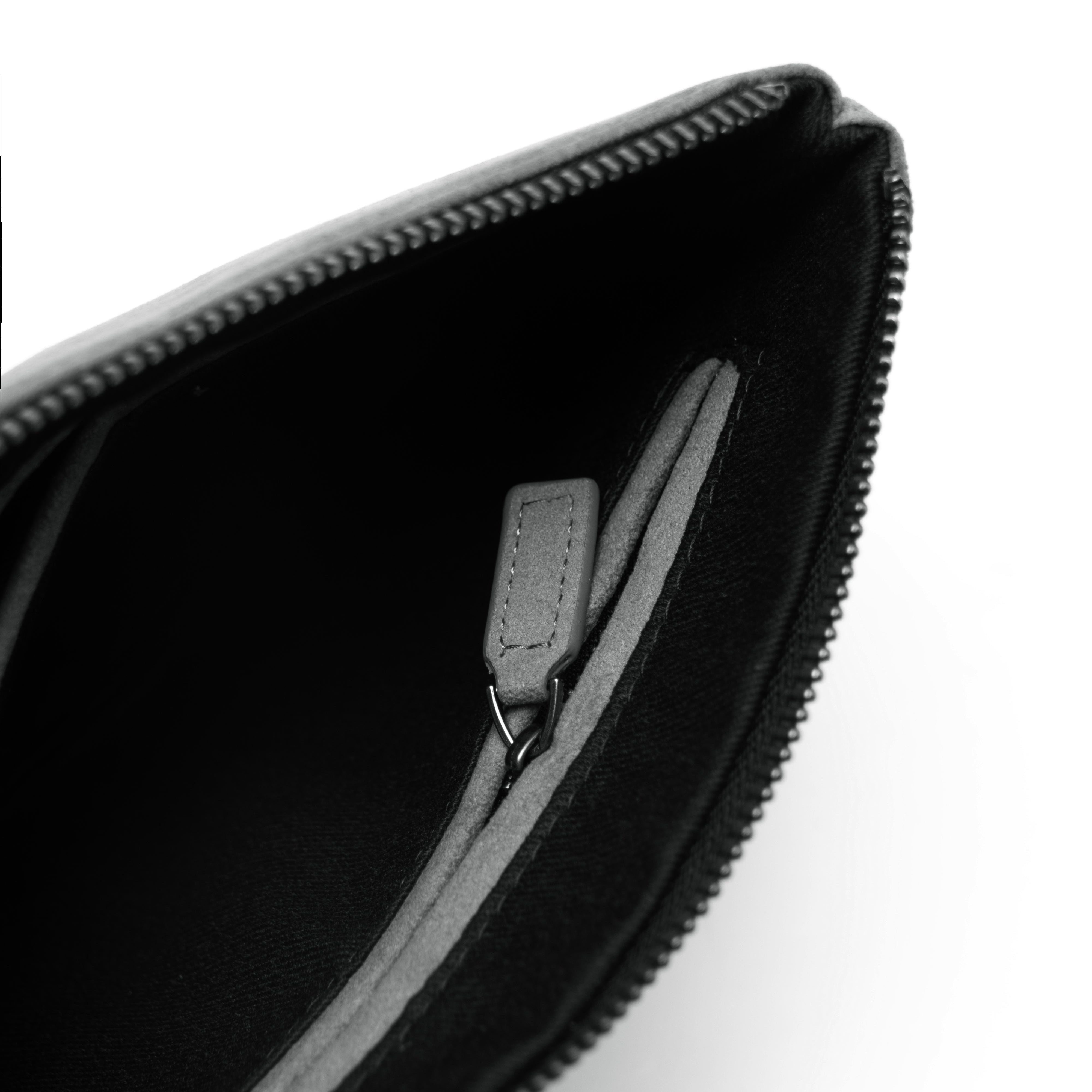 Alcantara Pouch - Nardo Gray
