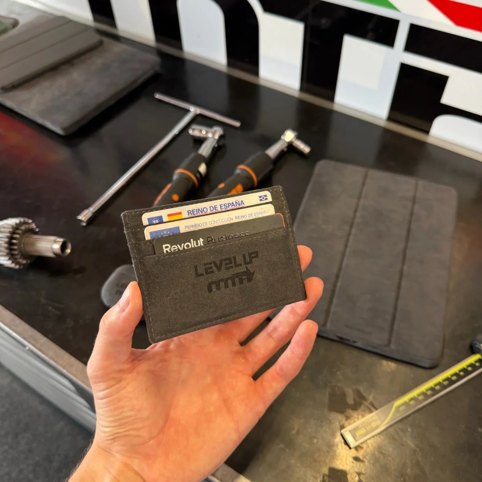 Alcantara Card Wallet - LEVEL UP MTA - Space Grey - Alcanside